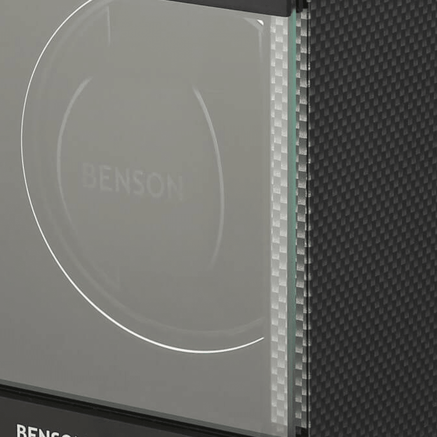 Benson Swiss Series 1 Horloge Carbon - detail horlogehouder