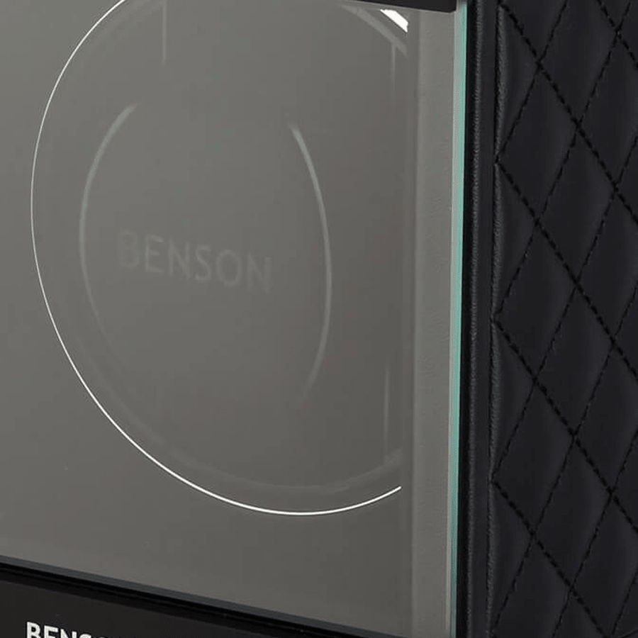 Benson Swiss Series 1 Horloge Zwart leder - detail horlogehouder