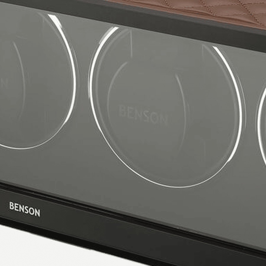 Benson Swiss Series 4 Horloges Lichtbruin leder - detail horlogehouder