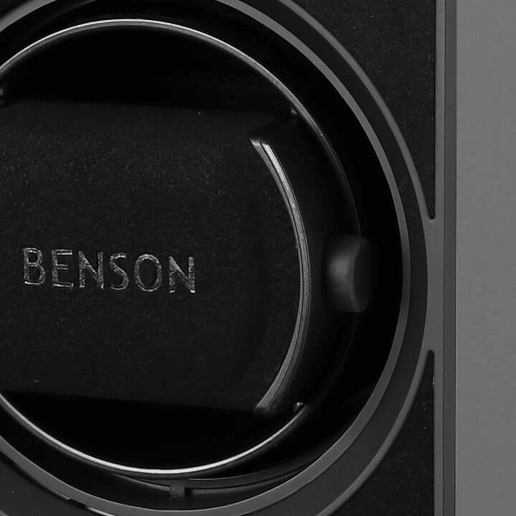 Benson Compact Aluminium 1 Horloge Zwart - detail horlogehouder