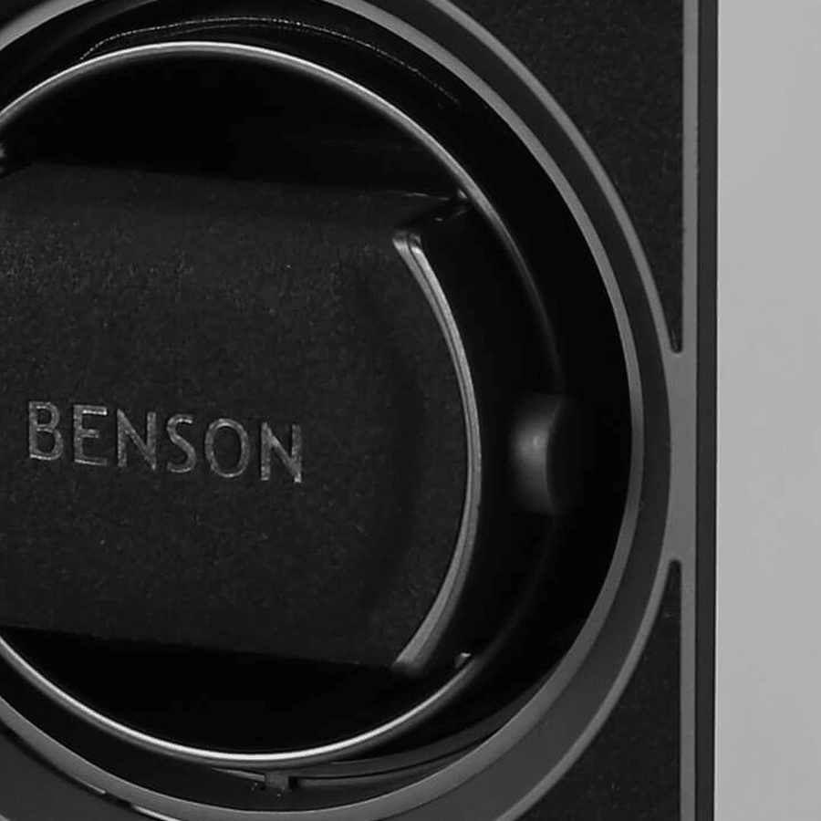 Benson Compact Aluminium 1 Horloge Wit - detail horlogehouder