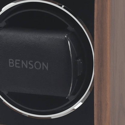 Benson Compact 1 Horloge Wallnut - detail horlogehouder