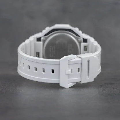 Casio G-Shock GA-2100-7ADR - Lifestyle - Horlogerieshop.nl