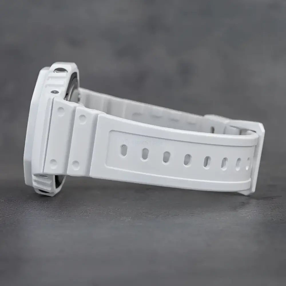 Casio G-Shock GA-2100-7ADR - Lifestyle - Horlogerieshop.nl