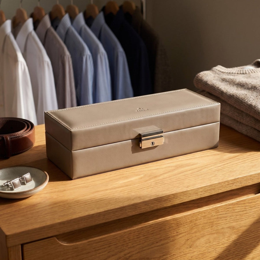 Sacher horlogedoos Leer 5 Horloges, taupe, lifestyle gesloten