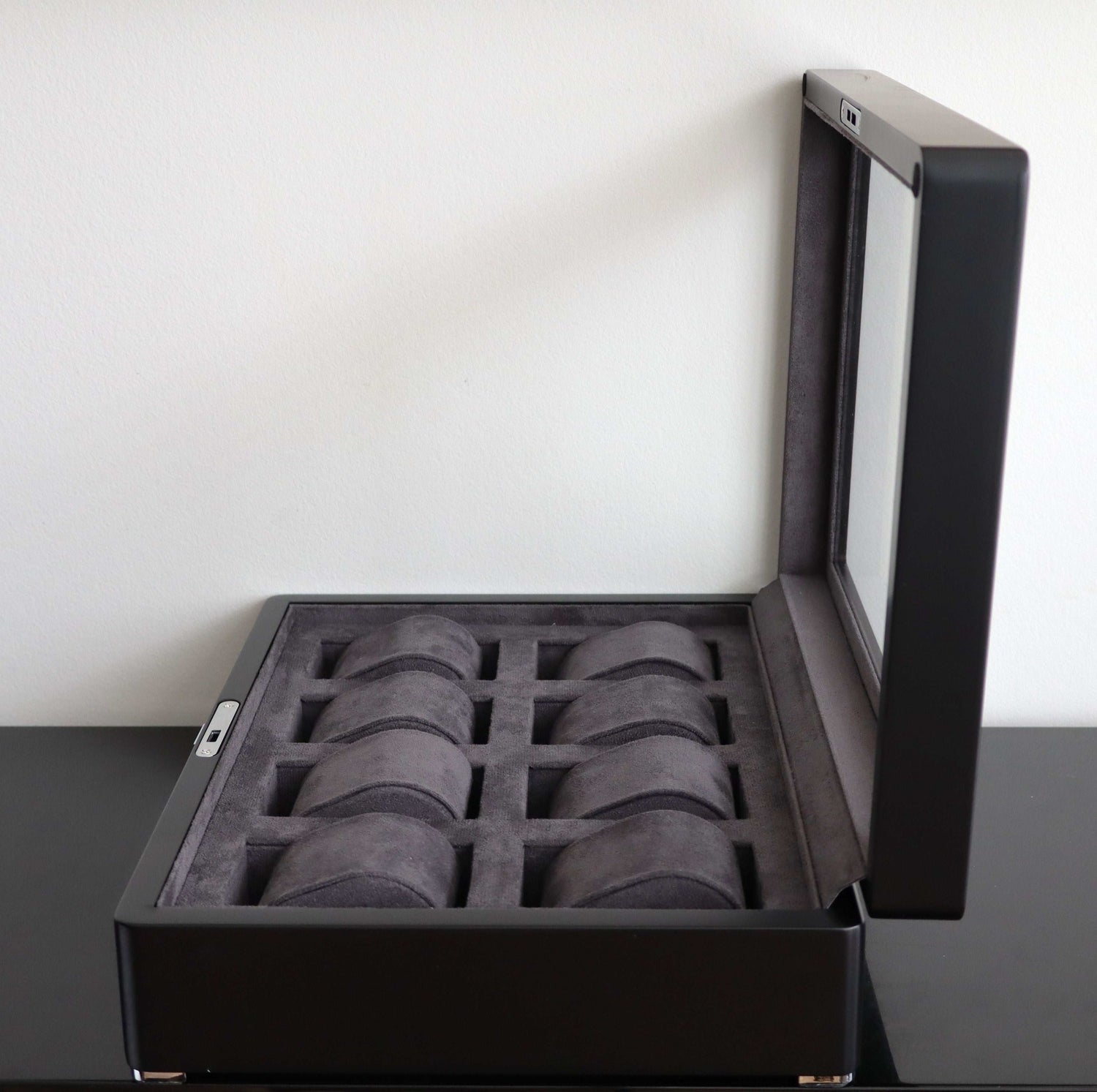 Horlogedoos Zwart Hout met Suede 8 Horloges - Horlogerieshop.nl