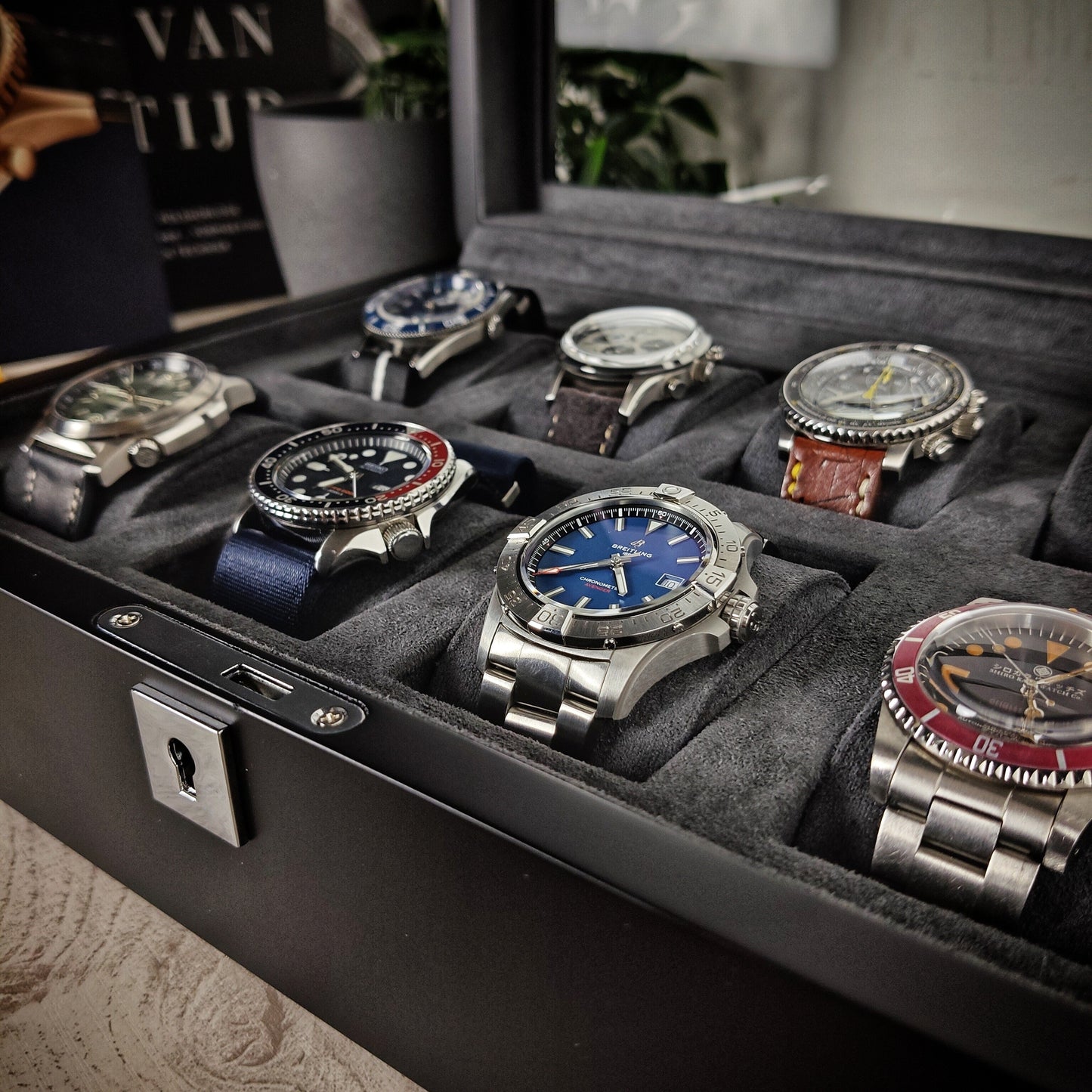 Horlogedoos Zwart Hout met Suede 8 Horloges - Horlogerieshop.nl