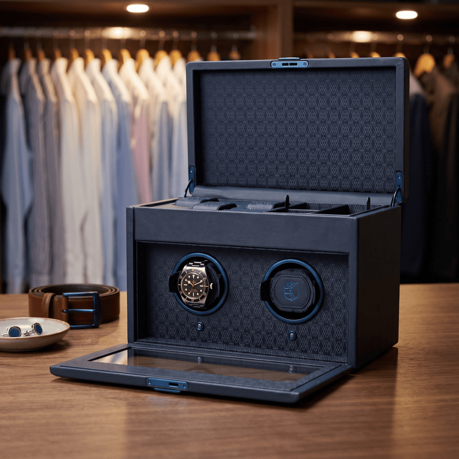 Watch winder Earth 2 horloges Wolf 1834 Midnight Blue in een garderobe