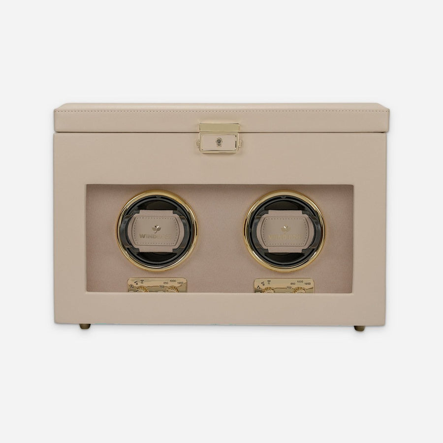 Watch winder Luxora voor 2 horloges van Windrose 1967 in Beige / Goud, gesloten, recht van voren met zicht op de winder achter het glas