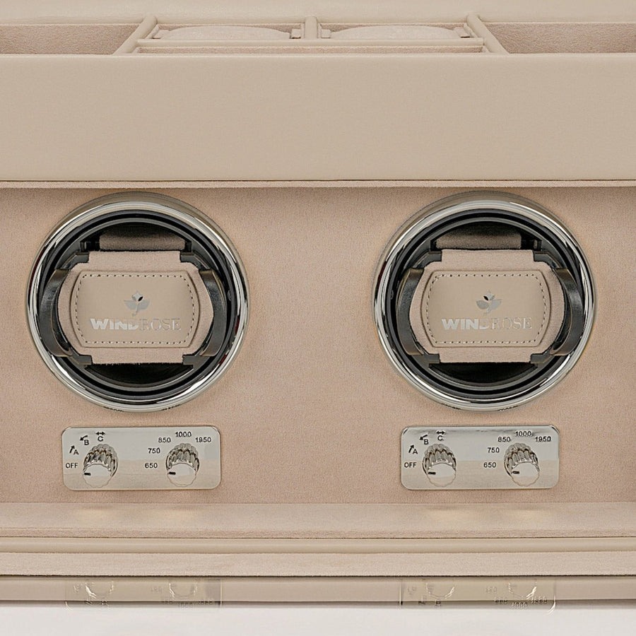 Watch winder Luxora voor 2 horloges van Windrose 1967 in Beige / Zilver, detail van de winders met de analoge draaiknoppen