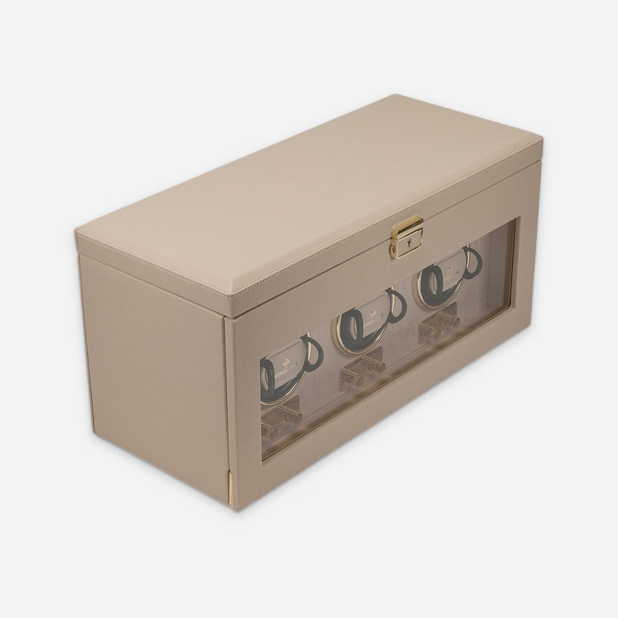Watch winder Luxora voor 3 horloges van Windrose 1967 in Beige / Goud, gesloten, schuin van voren