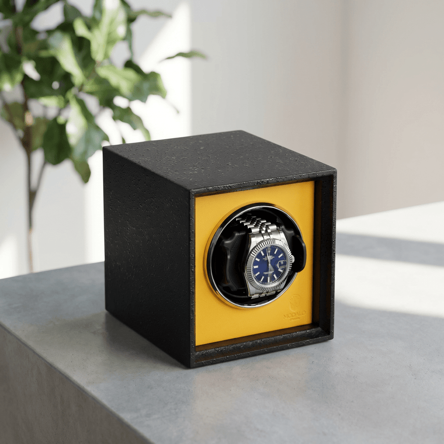 Modalo TWIST watch winder Geel lifestyle